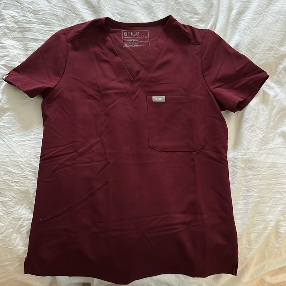 Figs Katarina Scrub Top Size XS. Color Burgundy.